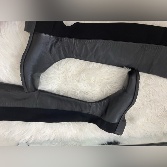 Stuart Weitzman
Half 'N Half Bold Boots - Picture 4 of 16